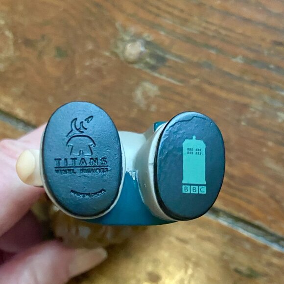 Doctor Who Series BBC Titans Vinyl Figures 8th Eighth Doctor PAUL McGANN Rare - Picture 3 of 4